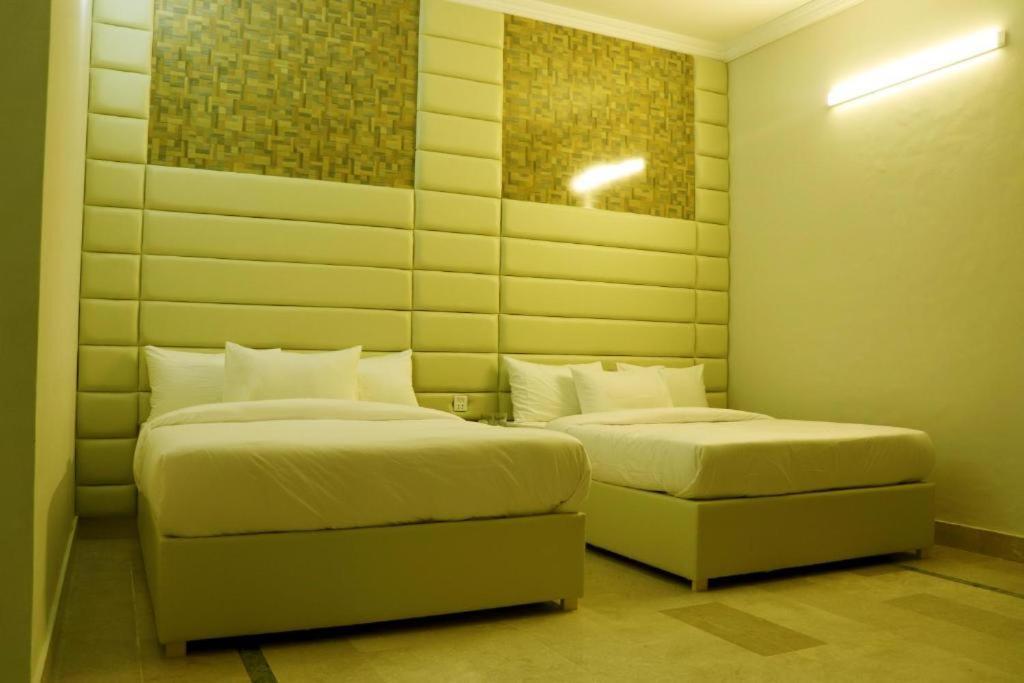 Thomas Guest House อิสลามาบัด ภายนอก รูปภาพ